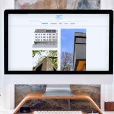 Darstellung der Bergmann-Heym-Webseite auf einem PC-Monitor
