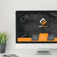 Darstellung der Crowd-Workout-Webseite auf einem PC-Monitor
